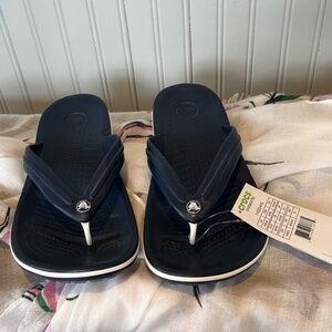Crocs Crocband Navy Flip Flops Men’s Size 6 Women’s Size 8 BNWT C005